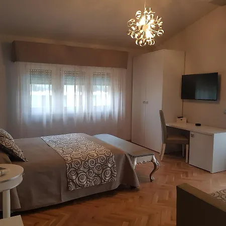 Bellevue מלון 3*