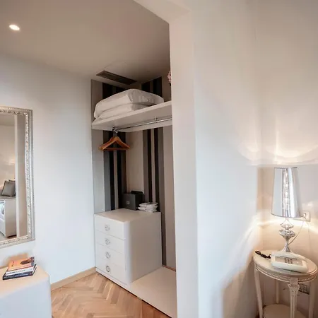 Otel Bellevue Gardone Riviera