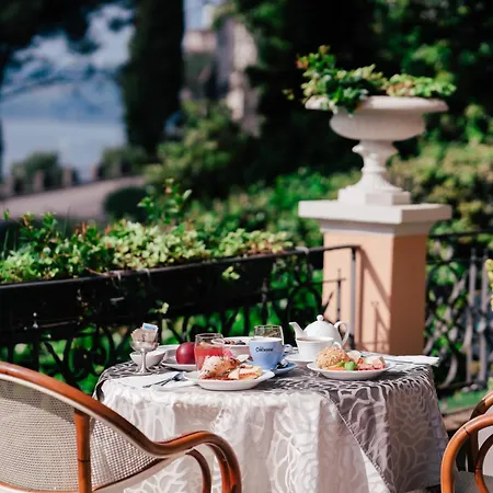 Hotel Bellevue Gardone Riviera